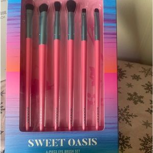 Morphe sweet oasis brush set